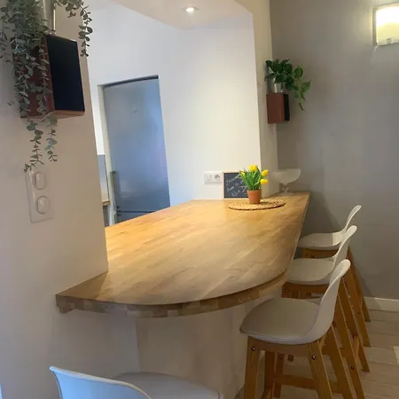 Nid Douillet Proche Centre-ville